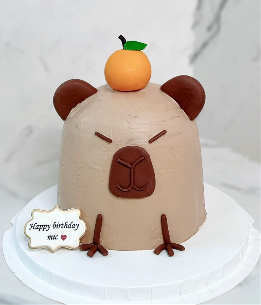 立體水豚蛋糕 (5”直徑 建議8人以下)