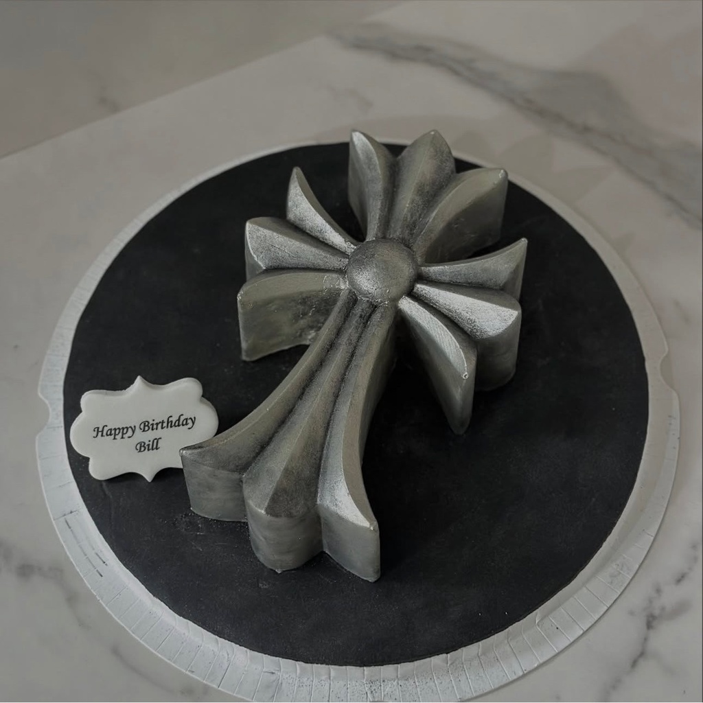 Chromehearts 十字架蛋糕￼ (Default Title)