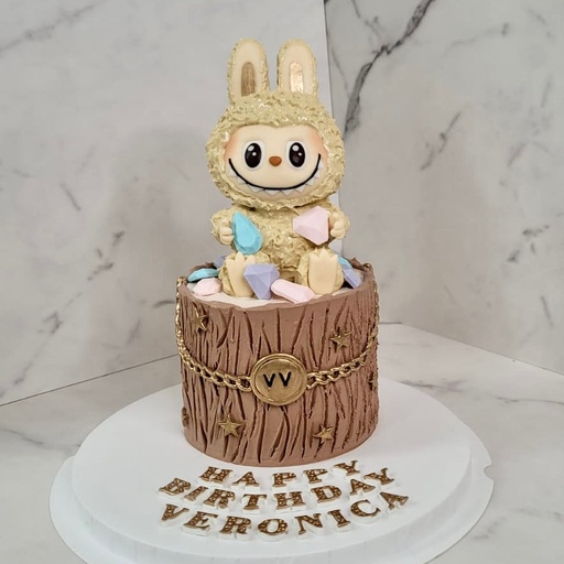 Labubu樹木Cream cake (4寸 建議4人以下 / 公仔是裝飾，不能食用)