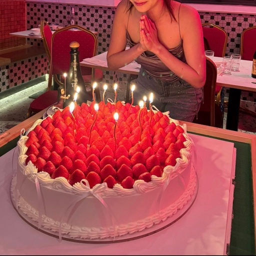 大型鮮忌廉莓果蛋糕 The Grand Celebration Fruit Cake / Table Cake (70cm (≈28 inch))