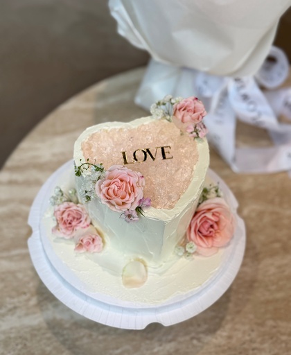 Heart-shaped Jelly Fruit Cake (5 inches)